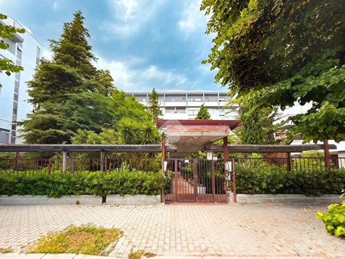 Appartamento quadrilocale in vendita in Viale Abruzzo, Chieti