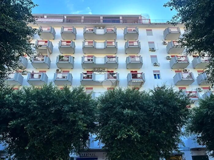 Appartamento quadrilocale in vendita in Via Palmerino, Palermo