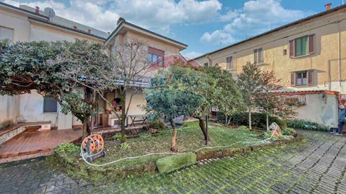 Appartamento bilocale in vendita in Via Antonio Rosmini, Trezzo SullAdda