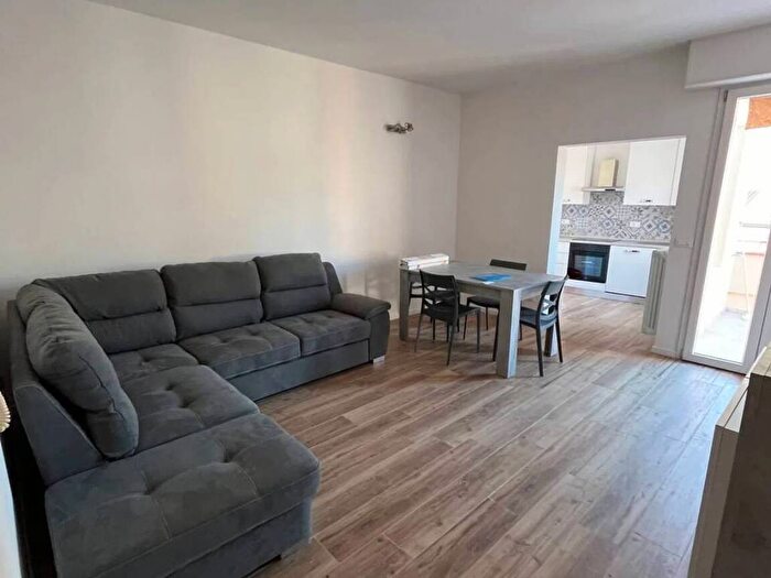 Appartamento trilocale in affitto in Via Giuseppe Mazzini, Centro Storico, Ravenna