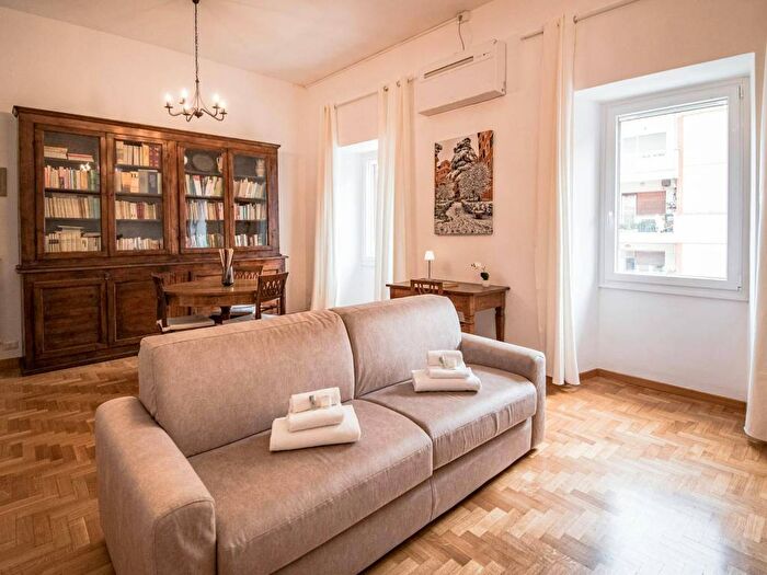 Appartamento trilocale in affitto in Via Donatello, Flaminio, Roma