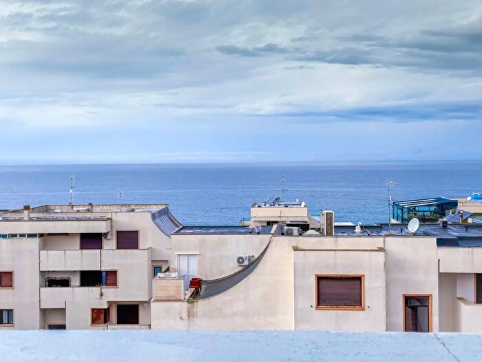 Appartamento con 6 locali in vendita in Via Lecce, Gallipoli