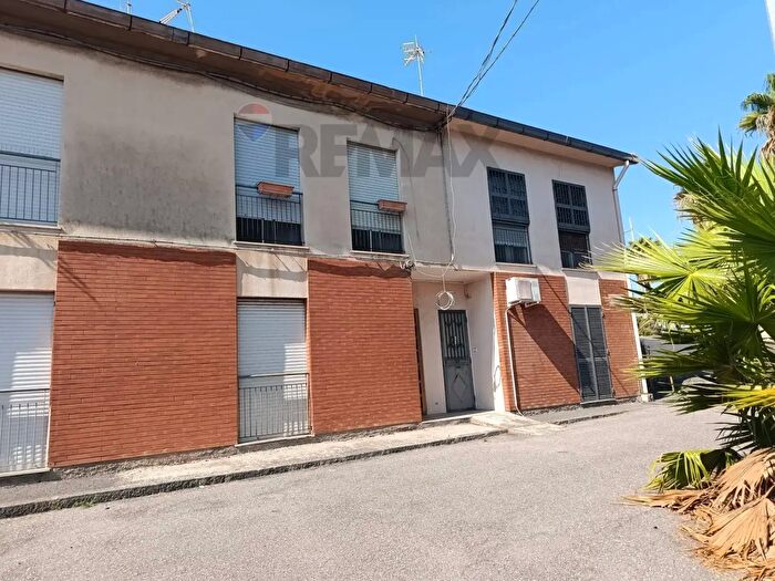 Casa con 5 locali in vendita in Via Giovanni da Verrazzano, Catania