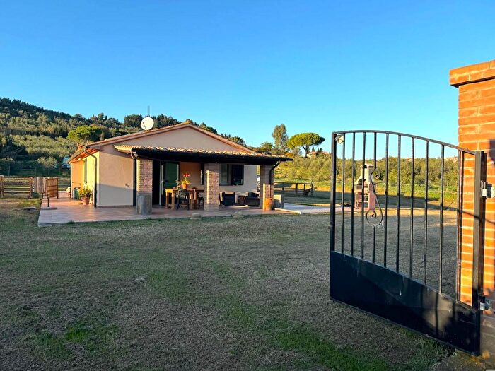 Appartamento con 6 locali in vendita in Bibbona