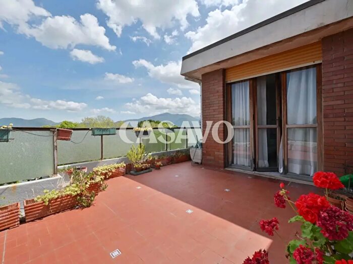Appartamento con 6 locali in vendita in Via di Pratale, Pisa
