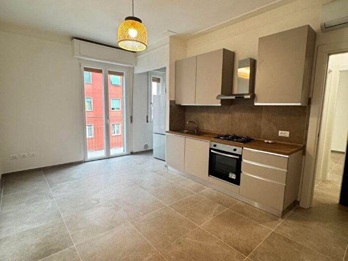 Appartamento bilocale in affitto in Via Varallo, Cimiano, Milano