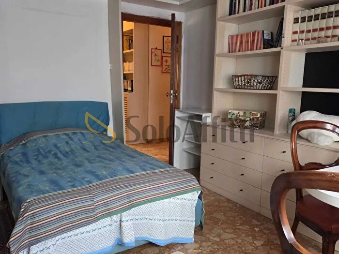 Appartamento quadrilocale in affitto in Via Nino Bixio, Siena