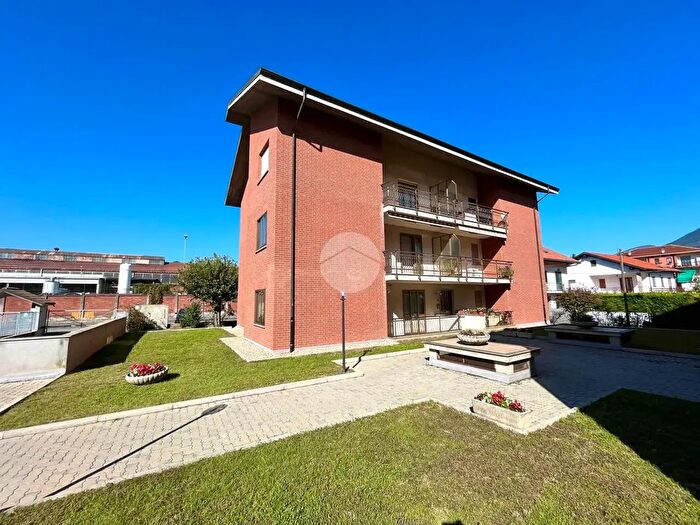 Appartamento trilocale in vendita in Via Dora Riparia, Buttigliera Alta