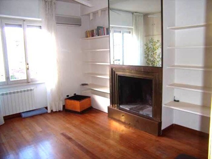 Appartamento trilocale in affitto in Via Francesco Guicciardini, Genneruxi, Cagliari