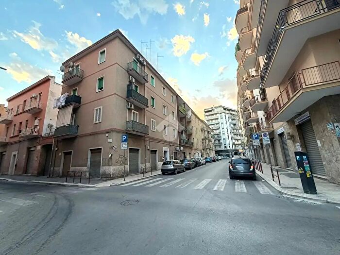 Appartamento trilocale in vendita in Via Monte Grappa, Foggia
