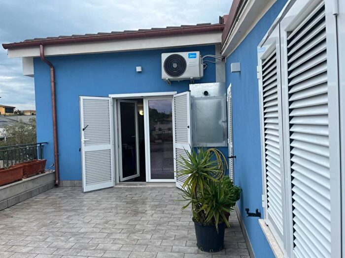 Appartamento trilocale in affitto in Via Campo Leone Scalo, Campoleone Tre Colli, Aprilia