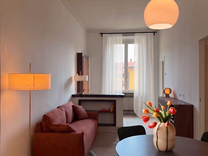 Appartamento trilocale in affitto in Via Vittoria Colonna, Amendola Buonarroti, Milano
