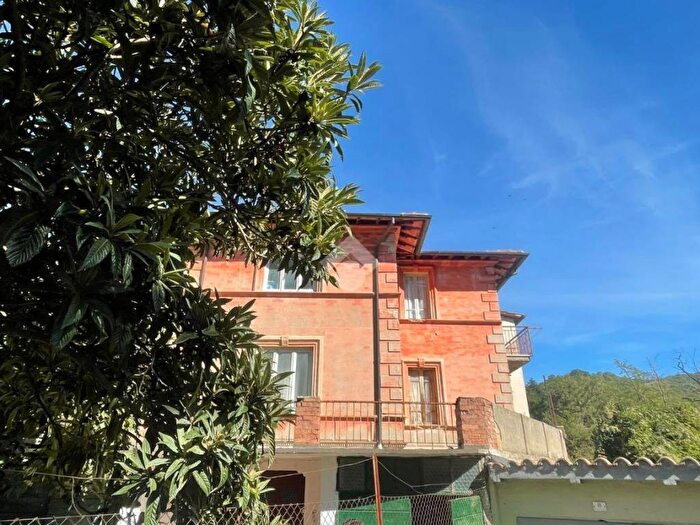Appartamento quadrilocale in vendita in Via dell'Asciola, Pianello, Perugia