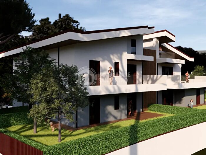 Appartamento trilocale in vendita in Via Campanini Snc, Cervia