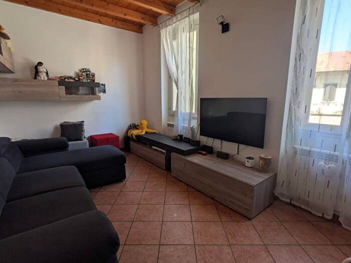 Appartamento trilocale in affitto in Via Madonna, Centro, Rho