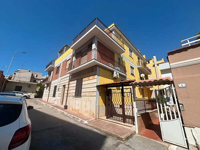 Appartamento trilocale in vendita in Via Monteverde, Nettuno