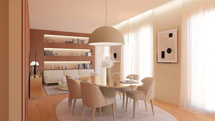 Appartamento trilocale in vendita in Via Vincenzo da Seregno, Milano