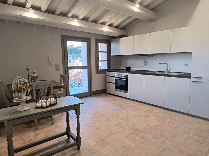 Appartamento trilocale in affitto in Corso Giuseppe Garibaldi, Elce, Perugia
