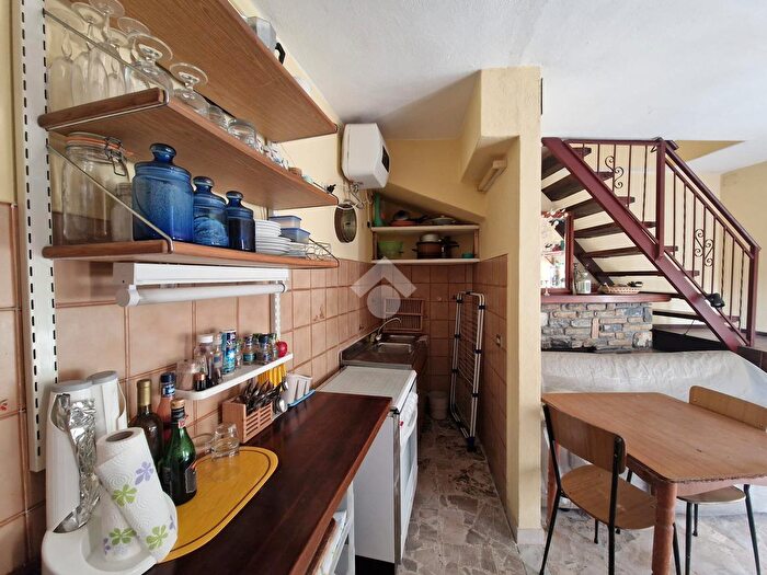 Casa quadrilocale in vendita in Via Costa, Molini Di Triora