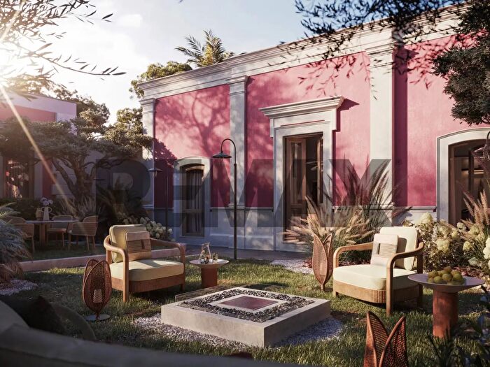 Casa quadrilocale in vendita in Strada Torrebella, Bari