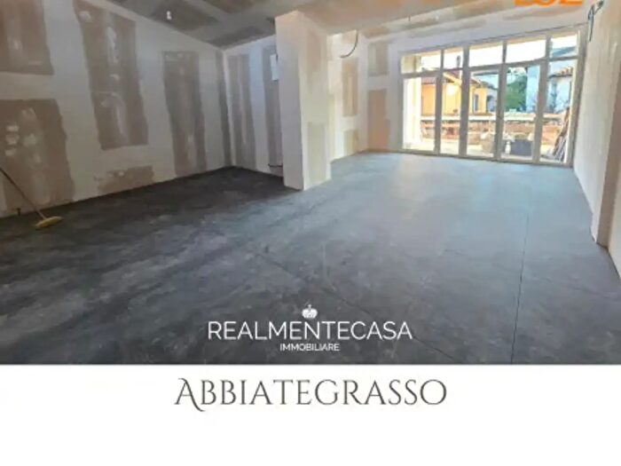 Appartamento trilocale in vendita in Via Legnano, Abbiategrasso