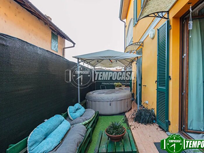 Appartamento trilocale in vendita in Via Po, Travaco Siccomario