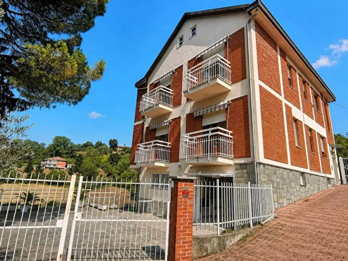 Casa quadrilocale in affitto in Via Cordova, Baldissero Torinese