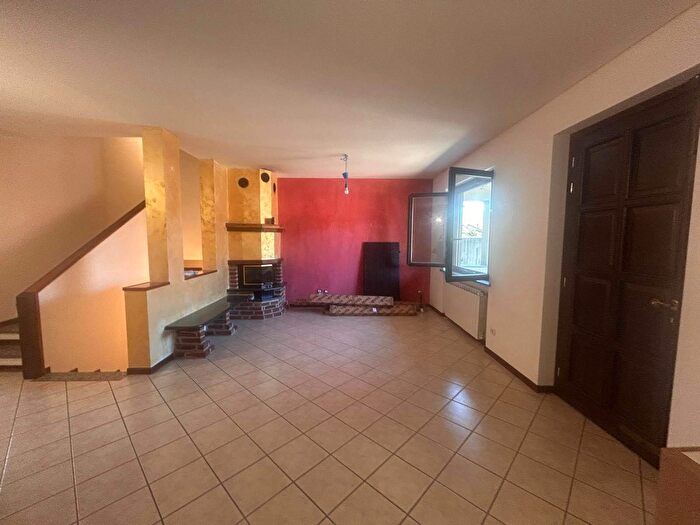 Casa trilocale in vendita in Vigevano