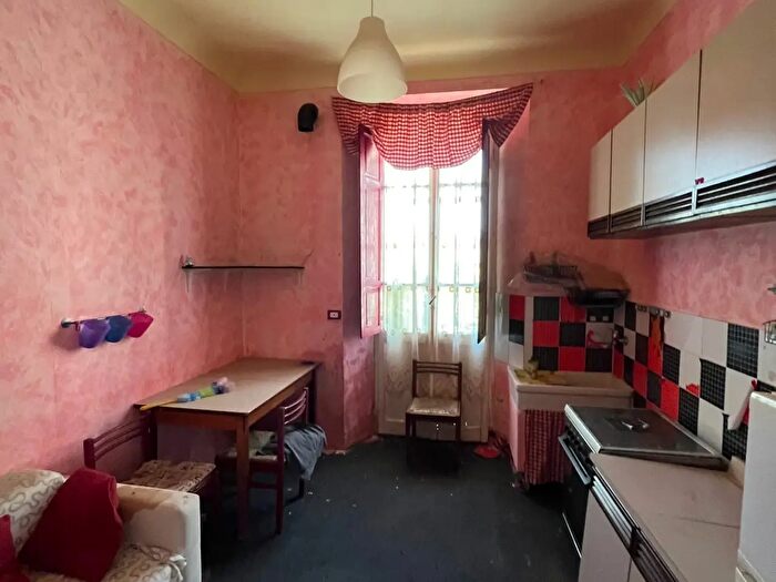 Appartamento con 5 locali in vendita in Piazza Vittorio Emanuele, Novafeltria