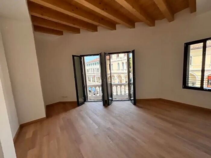 Appartamento trilocale in vendita in Via Don Giovanni Bosco, Mogliano Veneto