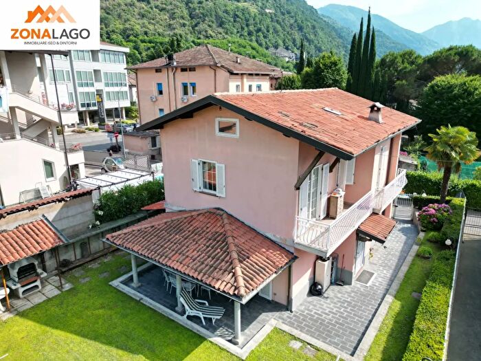 Casa quadrilocale in vendita in Via Domenico Ceresetti, Pisogne