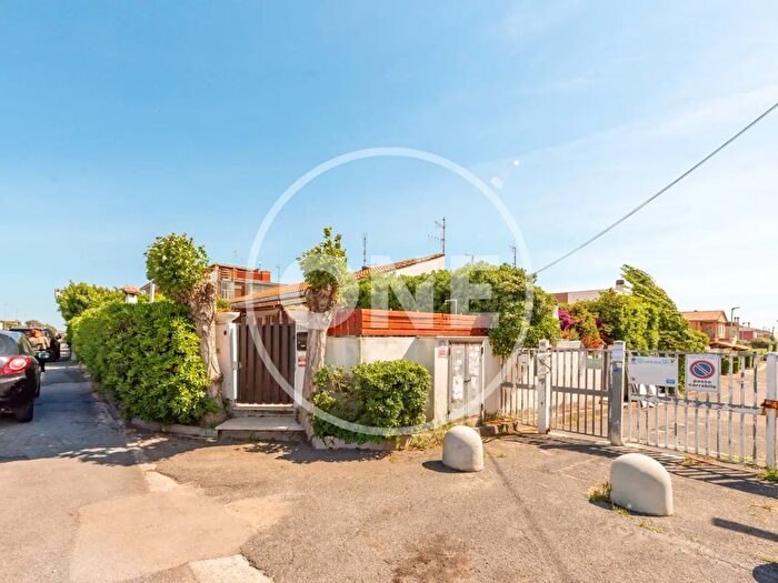 Casa trilocale in vendita in Lungomare Tor San Lorenzo, Ardea