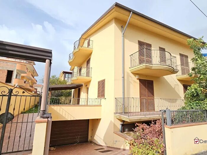 Casa con 8 locali in vendita in Contrada Torrecampagna, Pace Del Mela