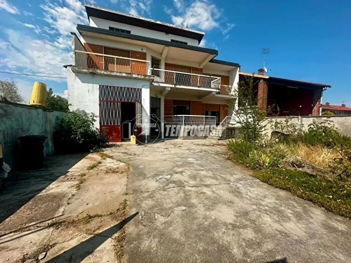 Casa con 5 locali in vendita in Via Ivrea, Montanaro