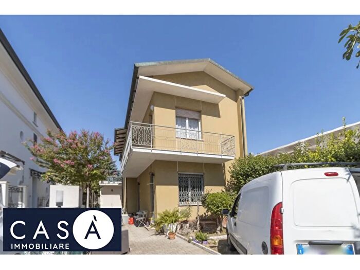 Appartamento con 6 locali in vendita in Ponente Cesenatico, Cesenatico