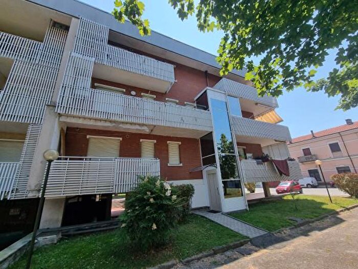 Appartamento trilocale in vendita in Viale Bertolè, Crescentino