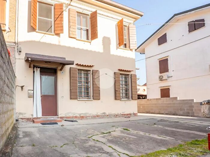 Casa quadrilocale in vendita in Via Cento, Vigarano Mainarda