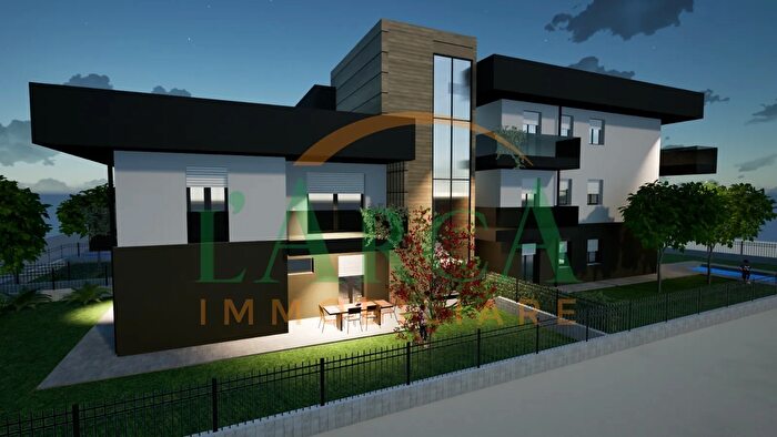 Appartamento con 5 locali in vendita in Via Gaetano Donizetti, Villongo