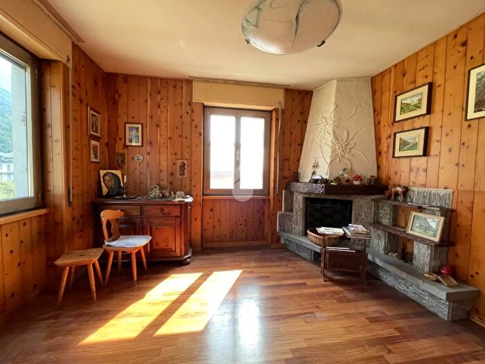 Appartamento quadrilocale in vendita in Via Stelvio, Tovo Di SantAgata