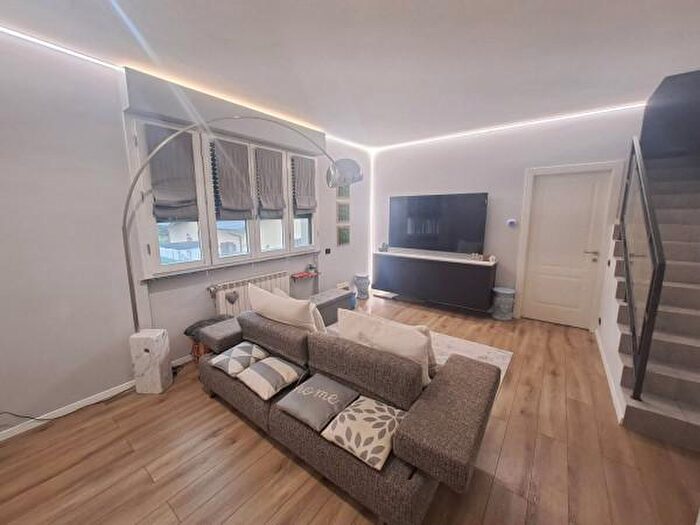 Appartamento trilocale in vendita in Via Vicinale Vecchia di Parabiago, Casorezzo