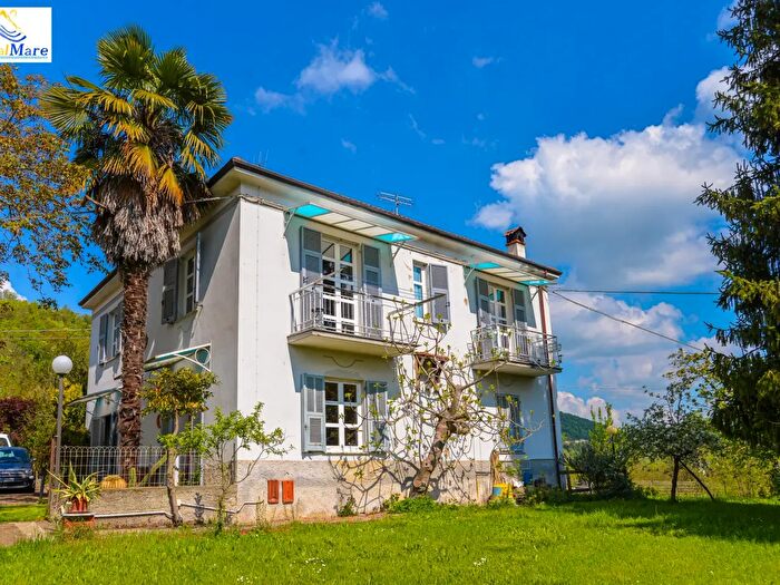 Casa con 5 locali in vendita in Località Lorenzini, Saliceto
