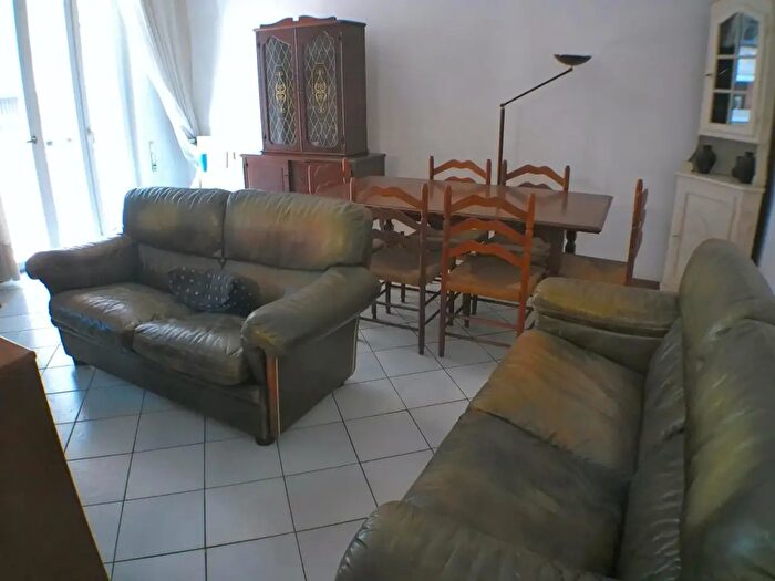 Appartamento quadrilocale in vendita in Carrara