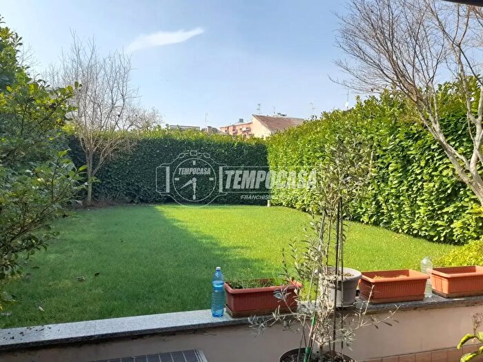 Casa trilocale in vendita in Via Luigi Teruzzi, Brugherio