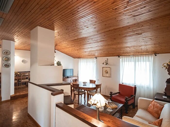 Casa con 6 locali in vendita in Strada Provinciale, Montecopiolo