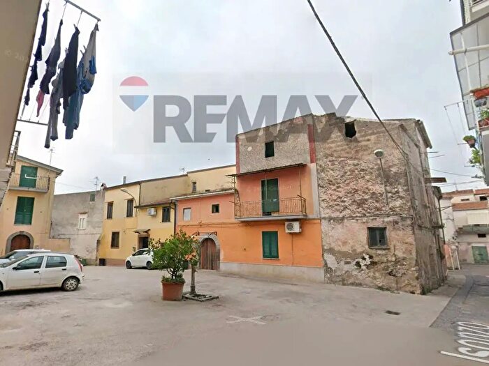Appartamento quadrilocale in vendita in Via Isonzo, Carinola