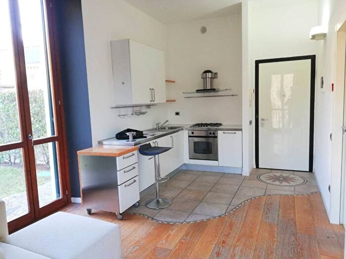 Appartamento bilocale in affitto in Via Roma, Centro, Tavernerio