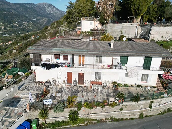 Casa trilocale in vendita in Località Peidaigo, Ventimiglia