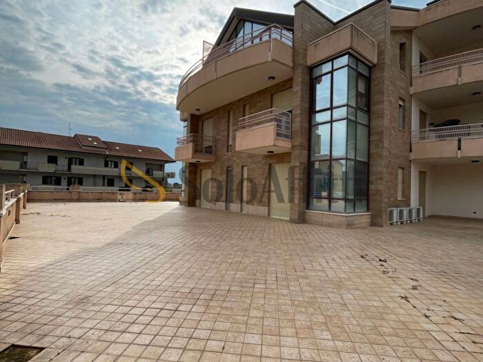 Appartamento con 6 locali in affitto in Centro, Sora