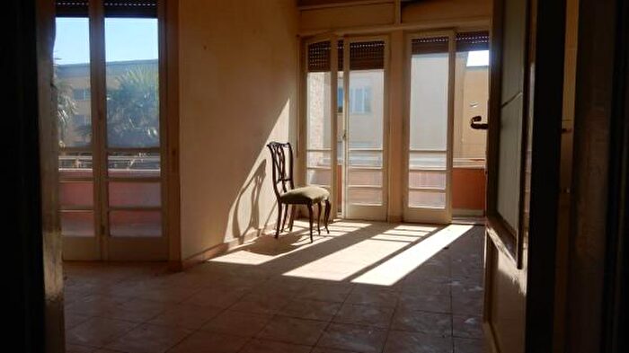 Appartamento con 5 locali in vendita in Via Giuseppe Radiciotti, Jesi