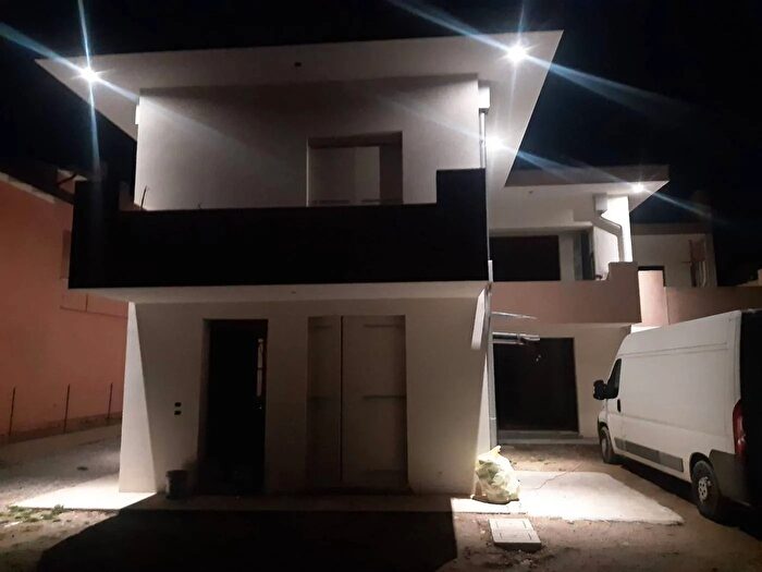 Appartamento quadrilocale in vendita in Via Cerva Noale, Noale